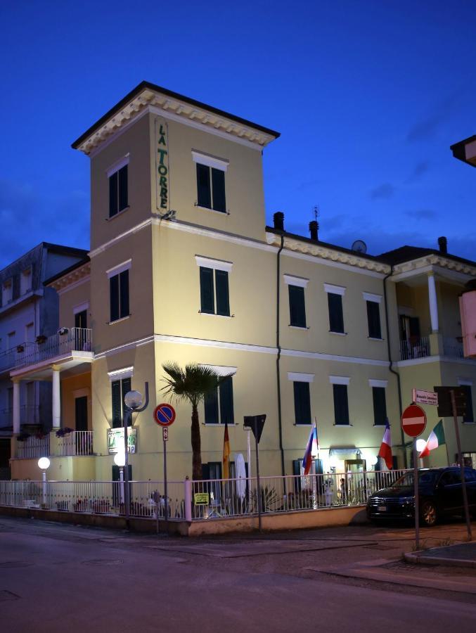 Hotel La Torre Rimini Exterior foto